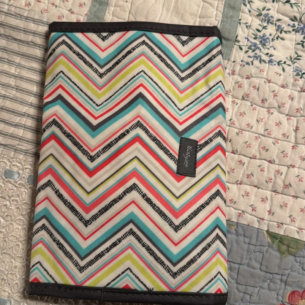 Thirty-one Pen Pencil Tablet Holder NWOT Elastic Closure Multi Colored - Picture 7 of 13